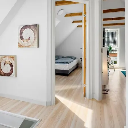Feriehus North Falster Retreat , Sleeps 8 ,near Køsten, Hesnæs