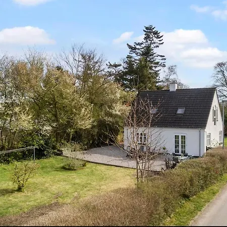 North Falster Retreat , Sleeps 8 ,near Køsten, Hesnæs
