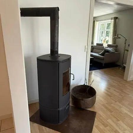 North Falster Retreat , Sleeps 8 ,near Køsten, Hesnæs * Bregninge